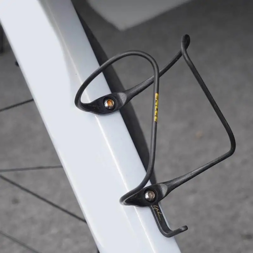 Porte-bidon ultraléger en fibr - Cycling Gear Holder avis et prix